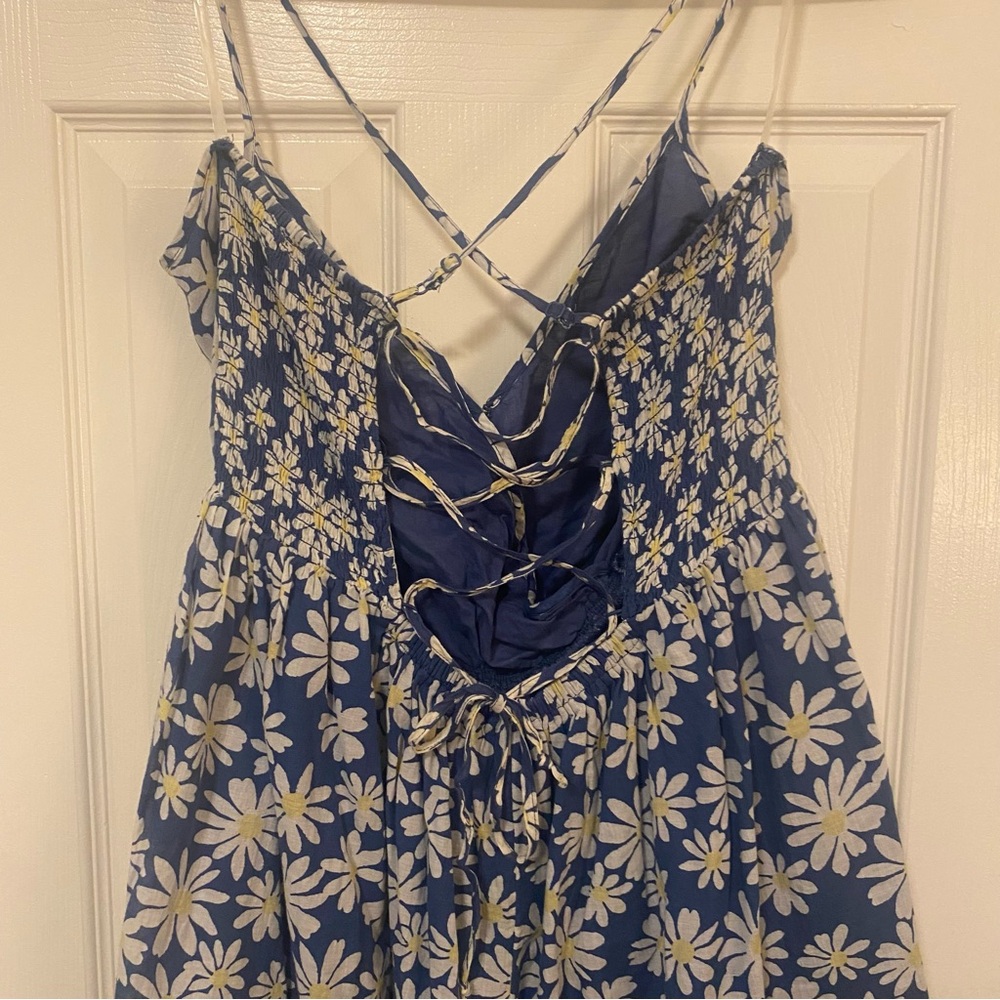 American Eagle Outfitters Daisy Floral Romper - Picture 7 of 8